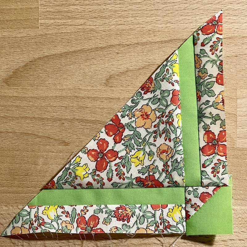 リバティプリントでハンドメイド　ピースワーク