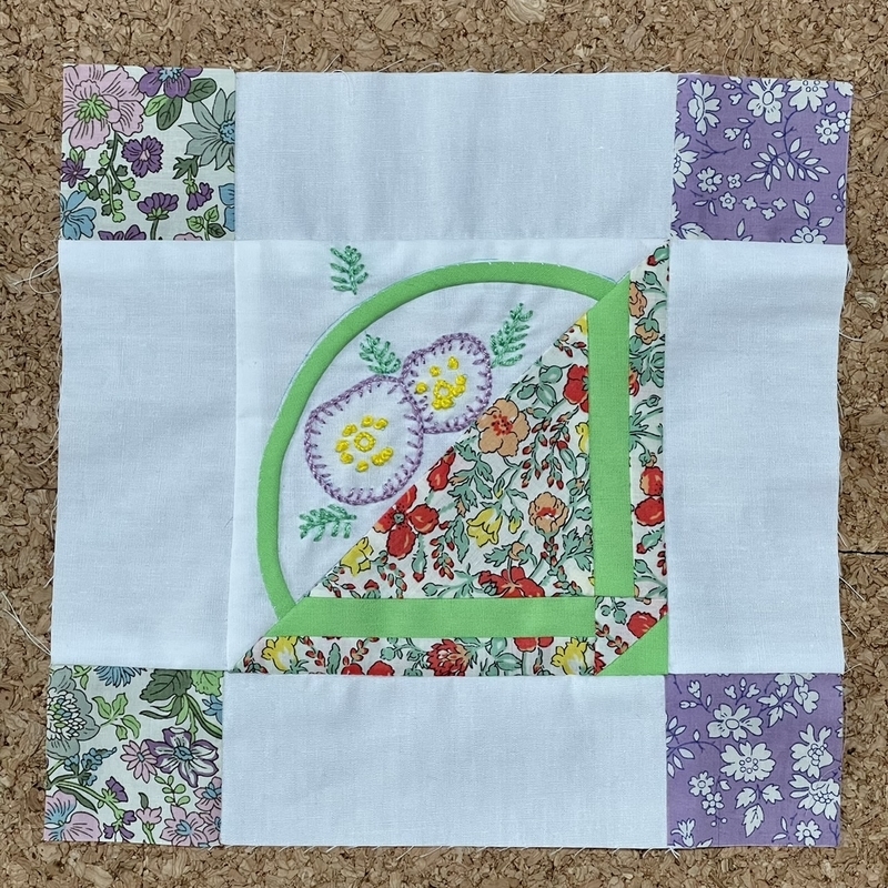 リバティプリントでハンドメイド　フラワーバスケット