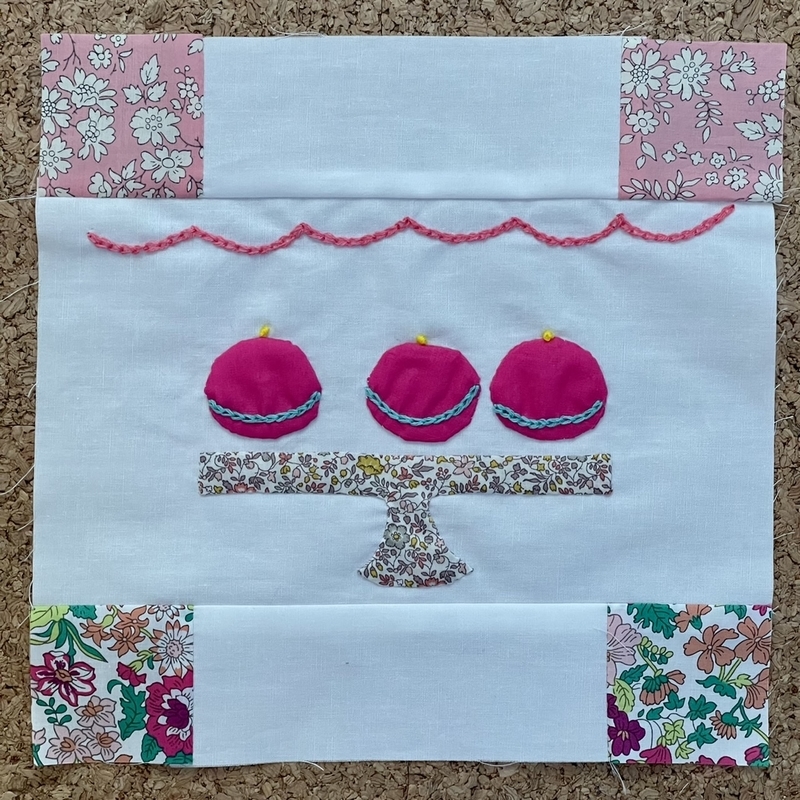 リバティプリントでハンドメイド　デアゴスティーニ