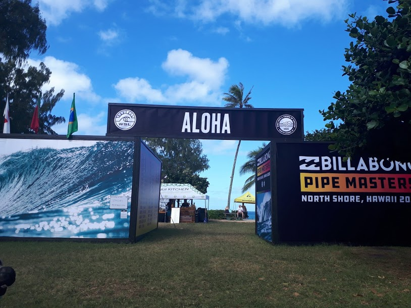 サーファーの憧れ、ノースショアで開催された「パイプ・マスターズ」の