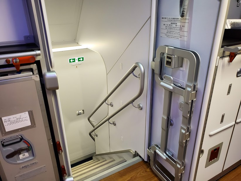 機内からワクワク！全日空のハワイ路線限定Airbus A380型機 超
