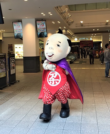 なんばグランド花月」で大阪を満喫！ 吉本新喜劇からお土産まで楽しめ