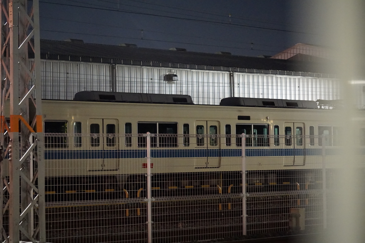 小田急8000形8059F屋根の部品が外され廃車と小田急3000形3271F