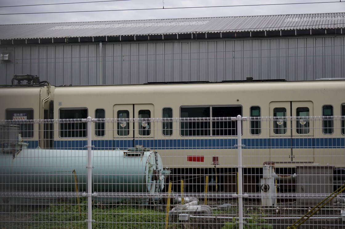 小田急8000形8059F屋根の部品が外され廃車と小田急3000形3271Fリニューアル中の様子 大野総合車両所 - f_syo