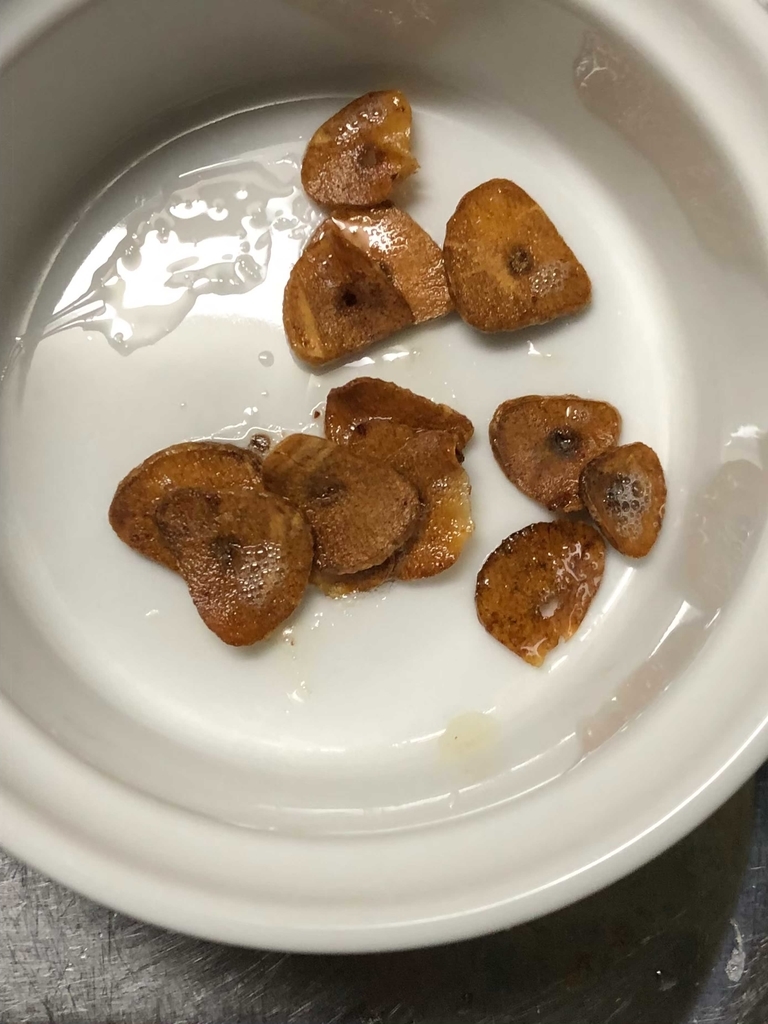 安くステーキ肉を玉ねぎを使って柔らかくする 最高のソースも紹介 北のコックが気分で料理していく