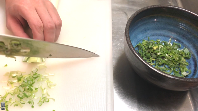 【ネギ塩豚丼】さっぱりで食べ応え抜群!! - 北のコックが気分で料理していく。