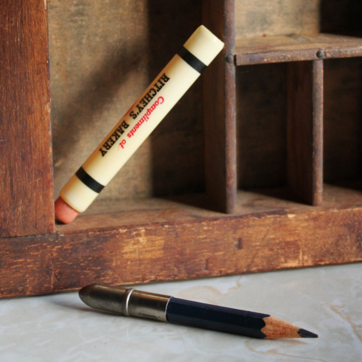 芯を折ることなく携帯できる収納鉛筆のためゴルフなどのスコア用に人気を博しました