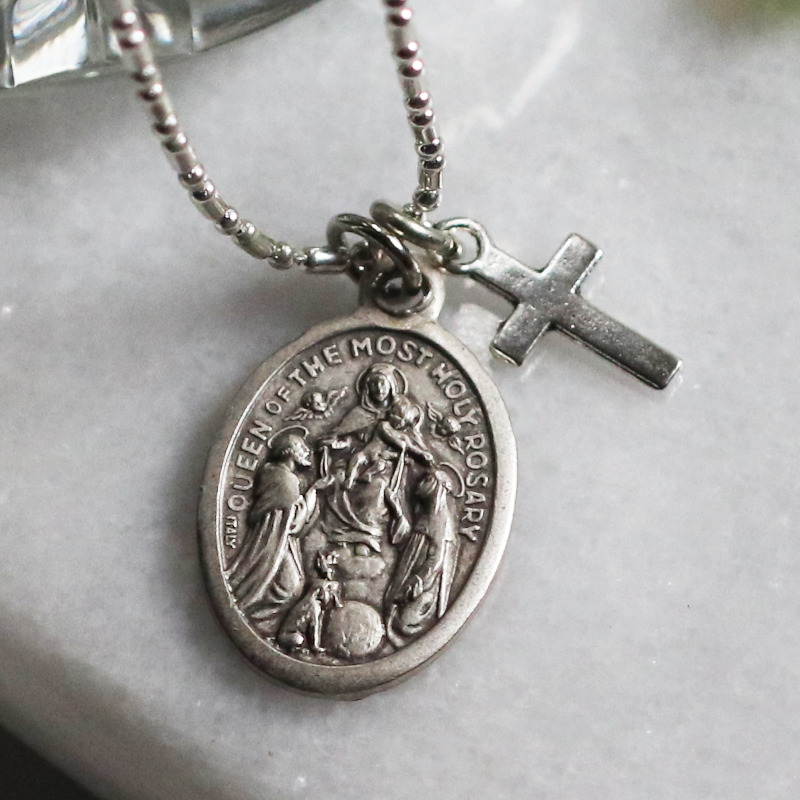イタリアヴィンテージポンペイのロザリオの聖母メダイペンダントネックレス・マリア・聖ドミニコ・聖カタリナ
