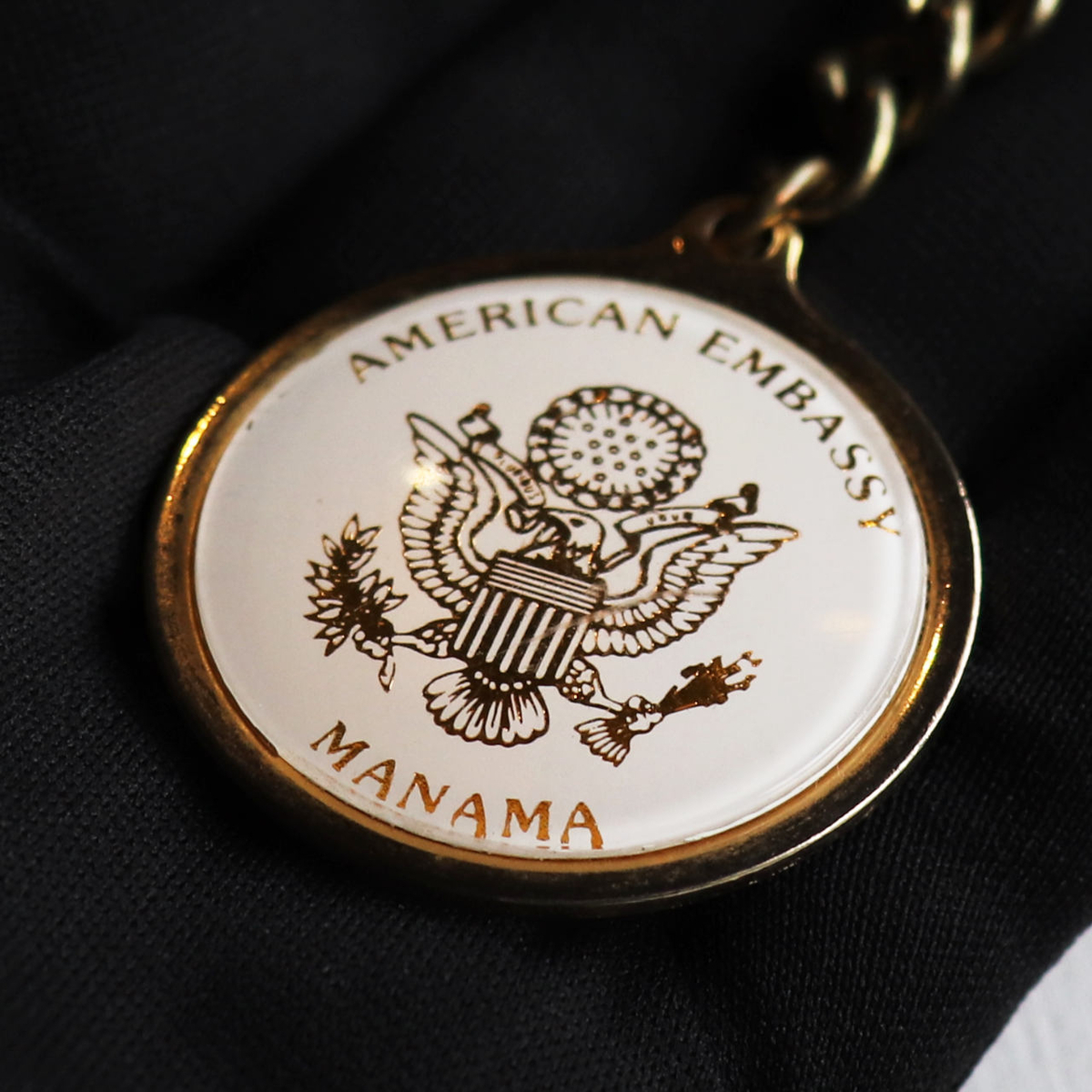 USAコレクティブルキーホルダーAMERICAN EMBASSY MANAMA
