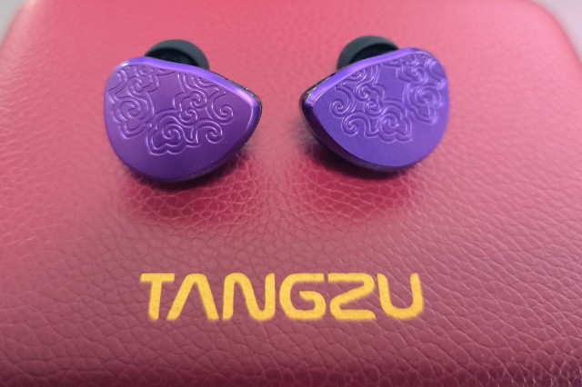 $150のトップクラス。TANGZU Zetian Wuという平面駆動イヤホンの