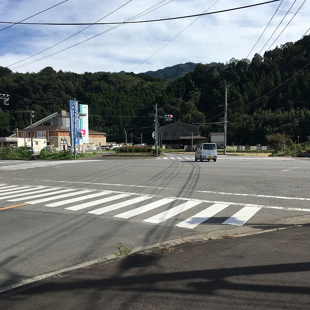 f:id:famila:20181018184322j:plain f:id:famila:20181018184322j:plain