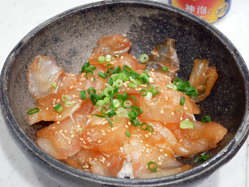 マダイの漬け丼