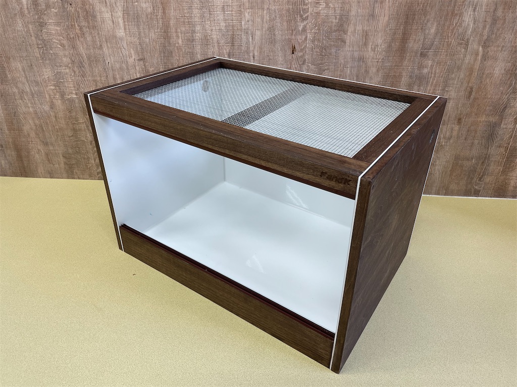 新品　FandK　爬虫類木製ケージ　Couronne(クローヌ)ウォルナット 新品 FandK 爬虫類木製ケージ Couronne(クローヌ)ウォルナット FandK