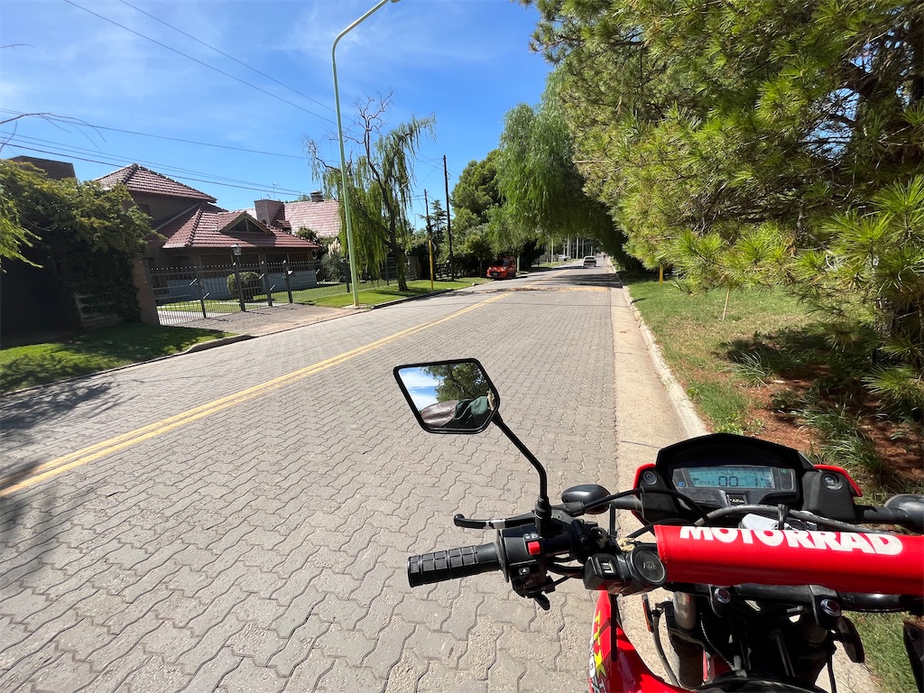 【Day101 El Cóndor〜Sierra de la ventana】母を訪ねて3,333里 ただの男がバイクで世界一周を叶える