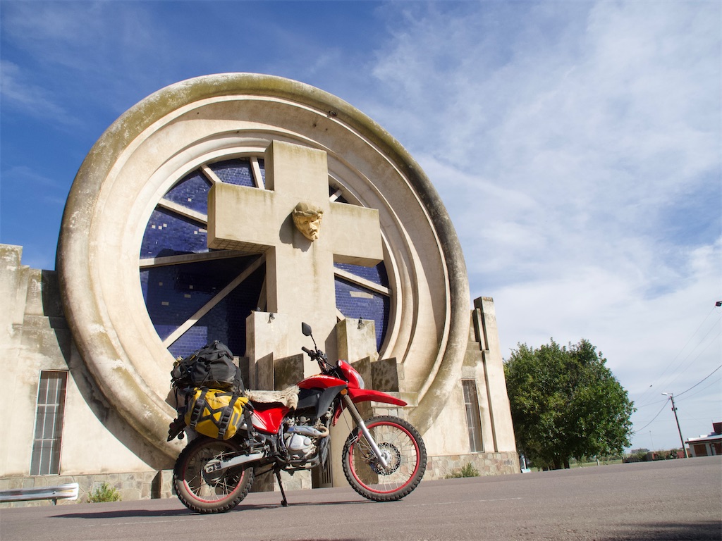【Day101 El Cóndor〜Sierra de la ventana】母を訪ねて3,333里 ただの男がバイクで世界一周を叶える