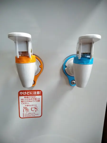 ウォーターサーバーの給水口の写真