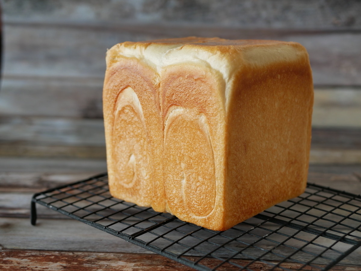 松永製作所 メタリックテフロン付き本格派1斤食パン型 | 食パン型 | お