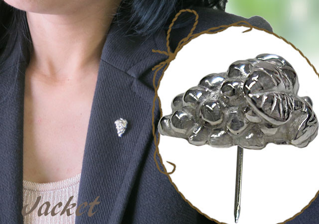ブドウモチーフシルバーラペルピンブローチ ブドウモチーフシルバーラペルピンブローチ