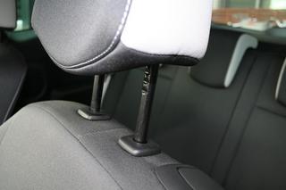clioheadrest03.JPG