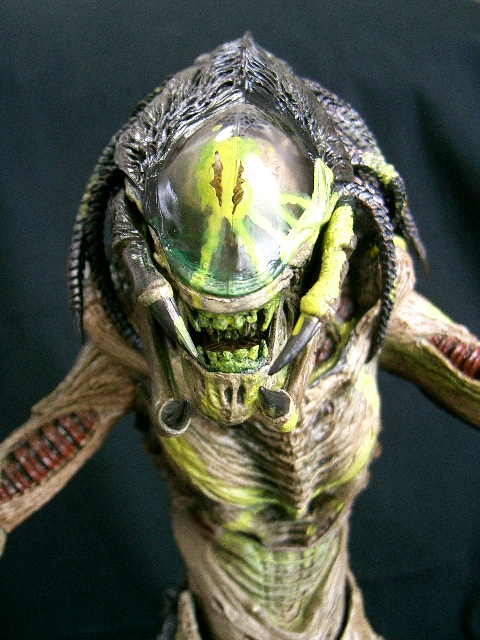 【ジャンク品】Hot Toys プレデリアン ジャンクホットトイズプレデリアン