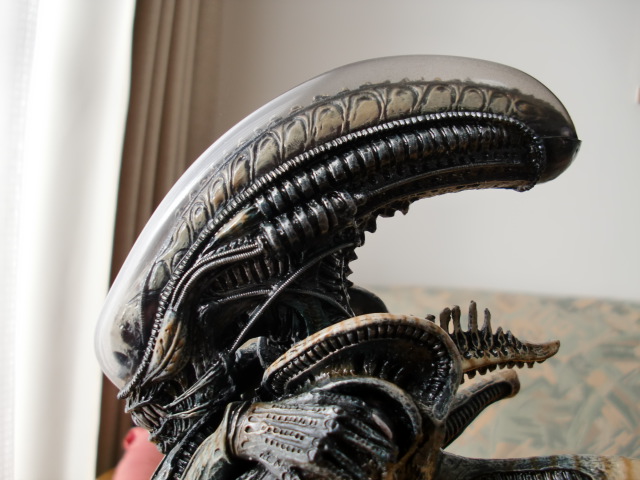 パリセイズ エイリアン ミニバスト 到着 - パットマンⅩの 遊星より愛
