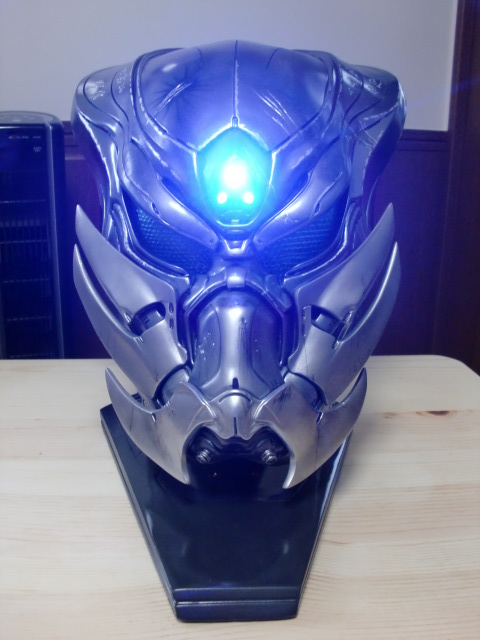 プロップレプリカ ストーカープレデター マスク 到着 - パットマンⅩの
