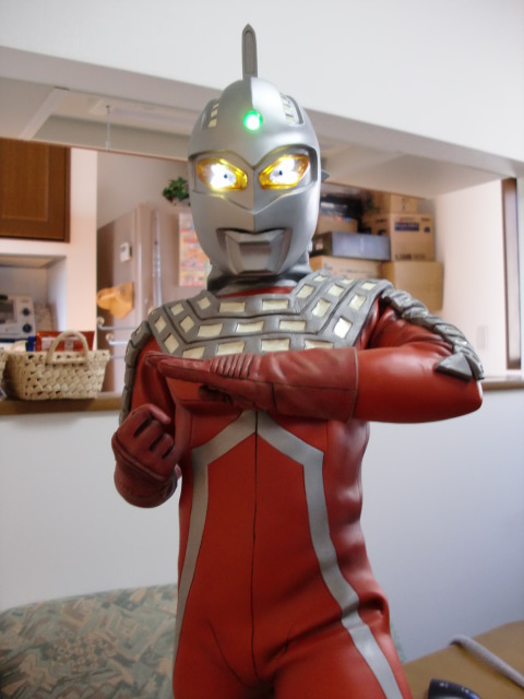 海洋堂ハイパーソフビ ウルトラセブン完成2 - パットマンⅩの 遊星より