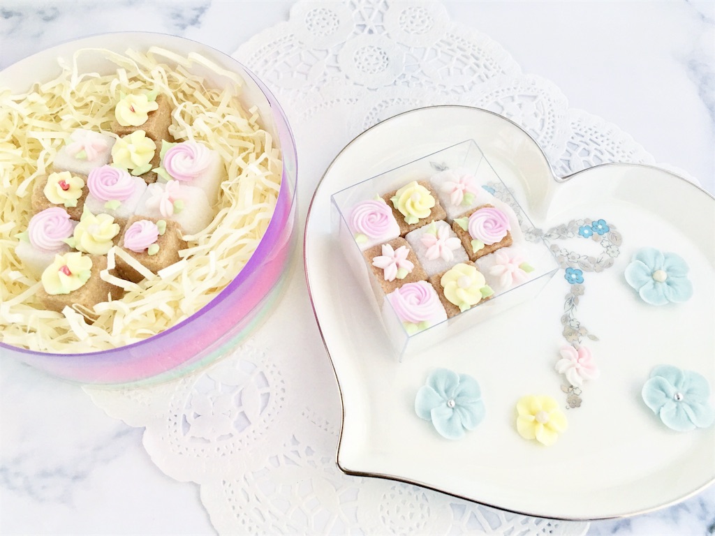 アイシングで作るフラワー角砂糖 feminine_style’s diary