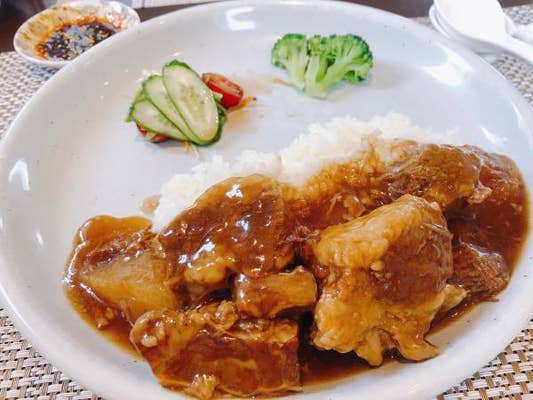 チャイニーズビーフシチュー仕立ての牛バラのせご飯 チャイニーズビーフシチュー仕立ての牛バラのせご飯