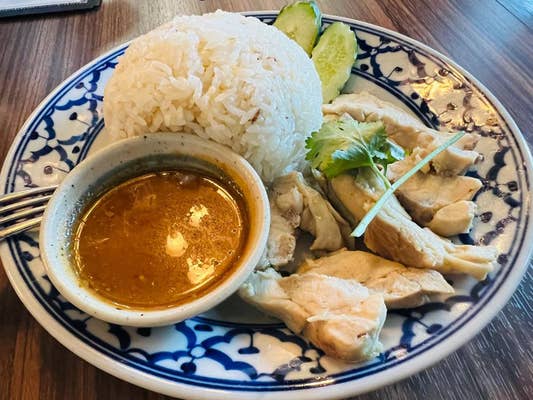 ザ・ロイヤルアジアンキッチン ダイヤモンド大崎ガーデンタワー店のカオマンガイ