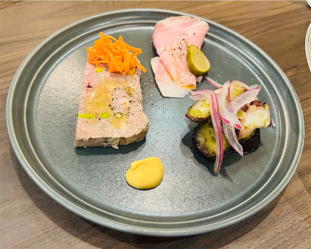 トワマル料理店のパテ