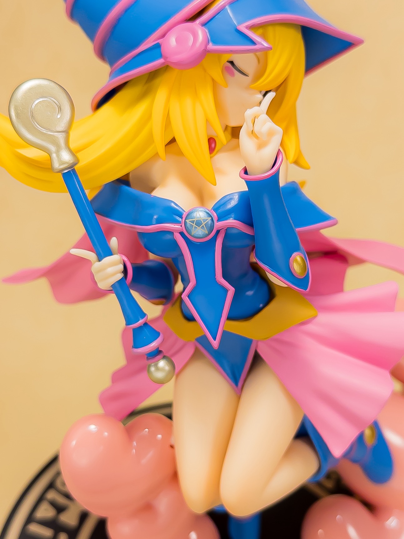 遊戯王 HereDetail フィギュア ブラックマジシャンガール Amazon | 遊☆戯☆王 ブラックマジシャンガール HereDitail