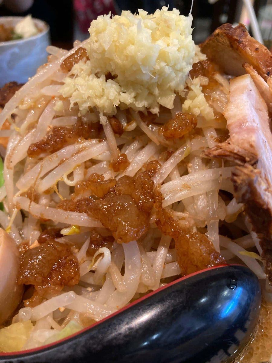 北のラーメン_みそら_味噌次郎_背脂