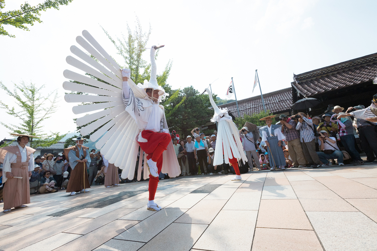 希少な鷺舞神事 heron dance as the Shinto ritual - Find Iwami