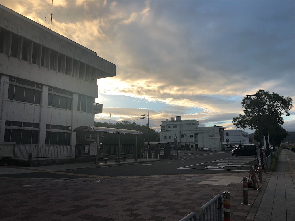 f:id:fineyoga:20181007064001j:image