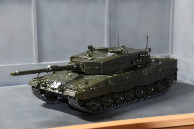 イタレリ レオパルト2a4 - firetanのプラモデル blog