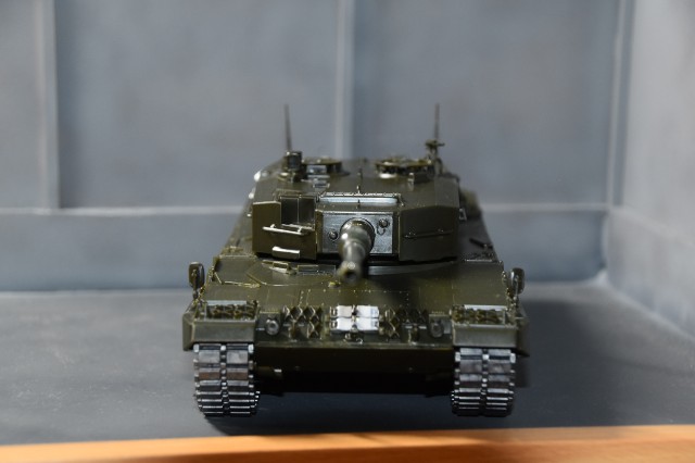 イタレリ レオパルト2a4 - firetanのプラモデル blog