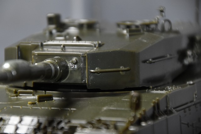 イタレリ レオパルト2a4 - firetanのプラモデル blog