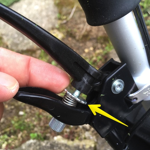 新ダイワ製刈払機 R26-2W　短いレバー