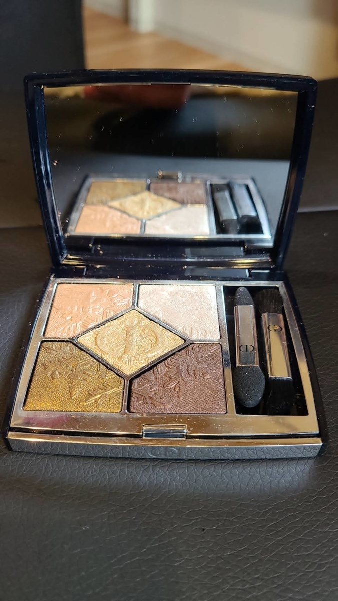 【Dior】サンククルールクチュール 549 ゴールデンスノー ディオール / サンク クルール クチュール 549 ゴールデン