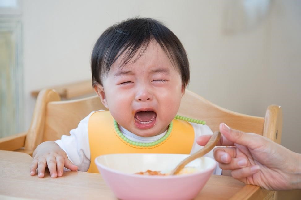 Tại sao bé 10 tháng tuổi biếng ăn?