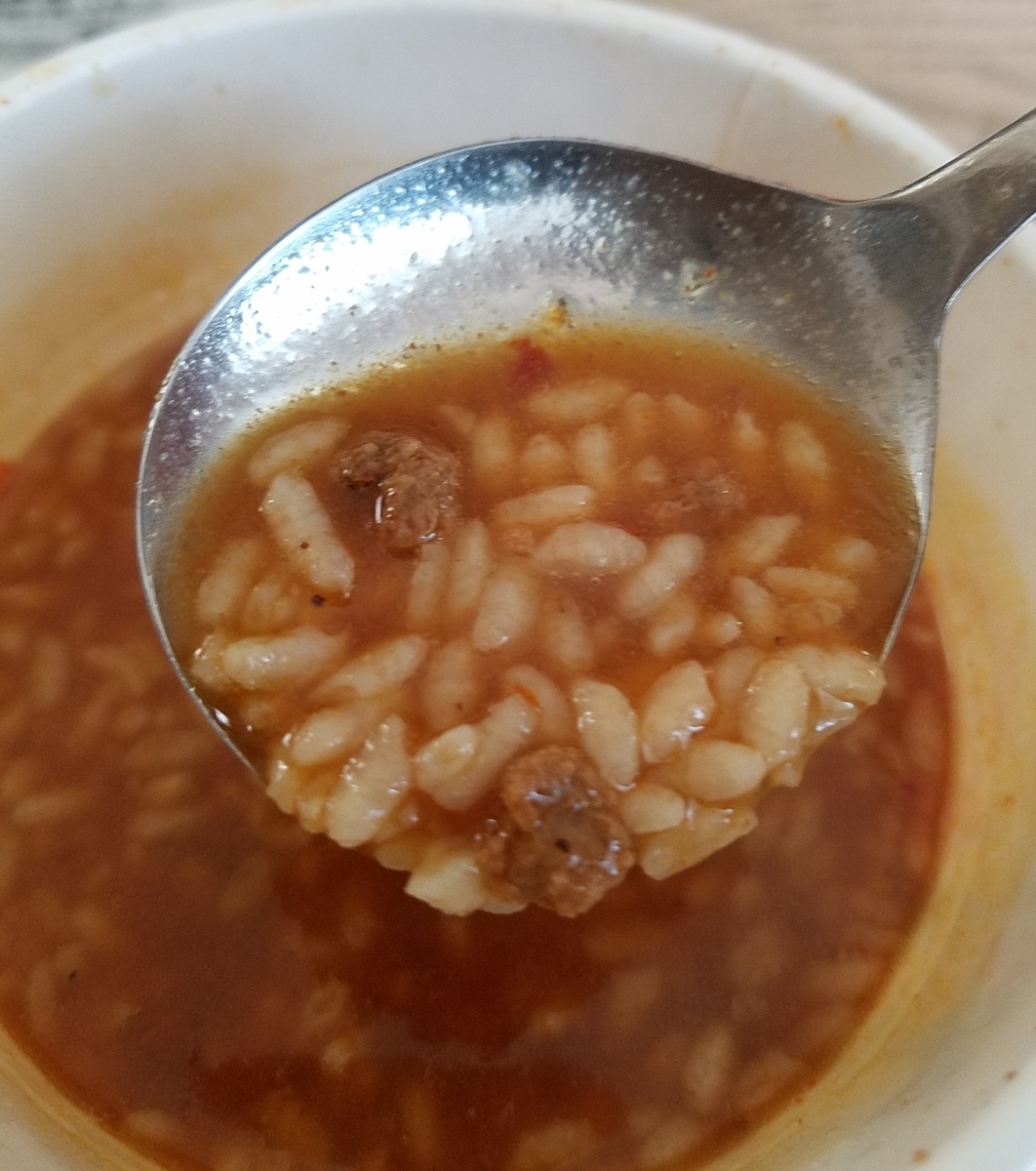 新製品 完成度高いサルサリゾット 日清 ウマーメシ メキシカンチリ飯 の実食した感想 胃を切った人には辛すぎる 食べるをいかすライオン