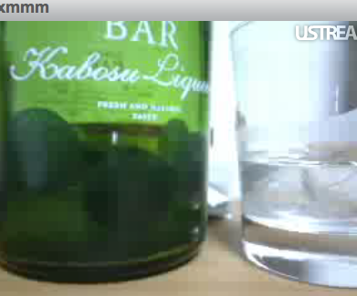 xmmmさん酒を飲む2