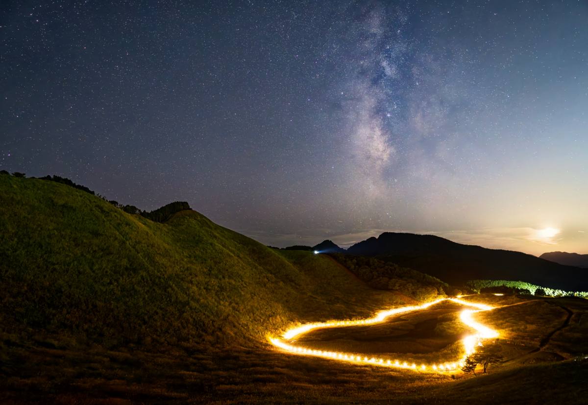 🌌曽爾高原のライトアップと満天の星!天の川に息をのんだ夜✨