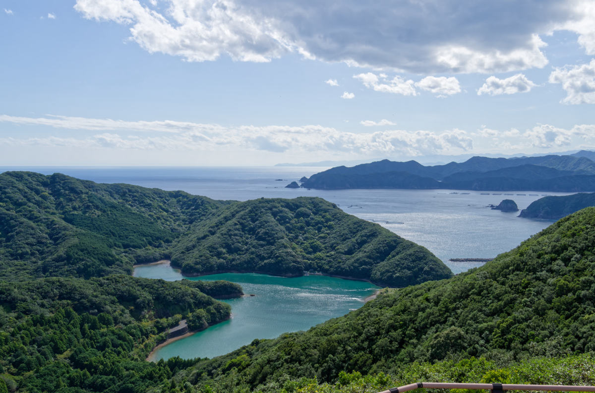 【三重・南伊勢】愛犬と巡る絶景!鵜倉園地で見江島展望台の「ハートの入り江」と夕焼けを堪能