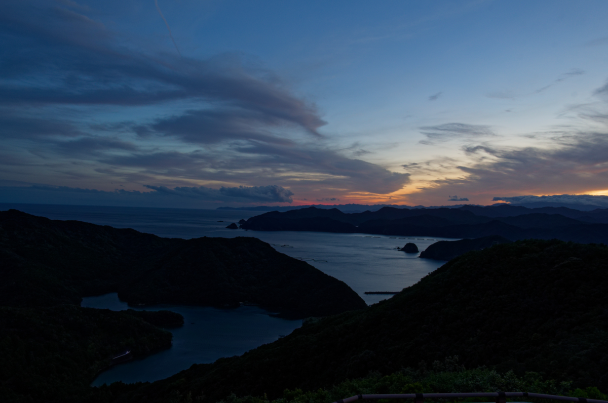 【三重・南伊勢】愛犬と巡る絶景!鵜倉園地で見江島展望台の「ハートの入り江」と夕焼けを堪能