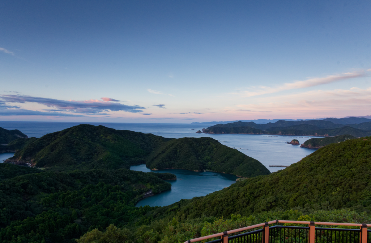 【三重・南伊勢】愛犬と巡る絶景！鵜倉園地で見江島展望台の「ハートの入り江」3　天の川🌌と朝焼け　とかさらぎ展望台