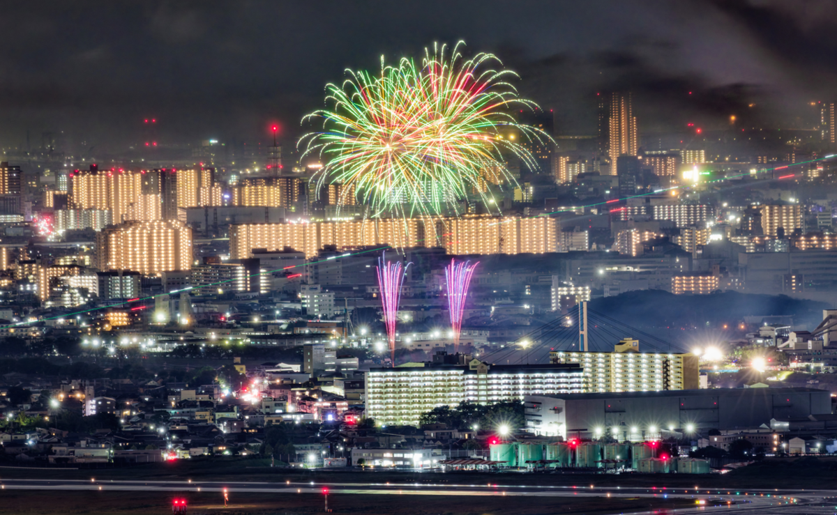 🎆 2025年 なにわ淀川花火大会、まさかの結末!五月山から見たドラマと、隣の「いたみ花火大会」に救われた夜