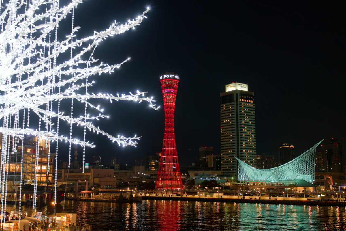 【2025年レポ】愛犬と巡る神戸ハーバーランドumieのクリスマス!青い光の街「KOBE UMIAKARI」に包まれて