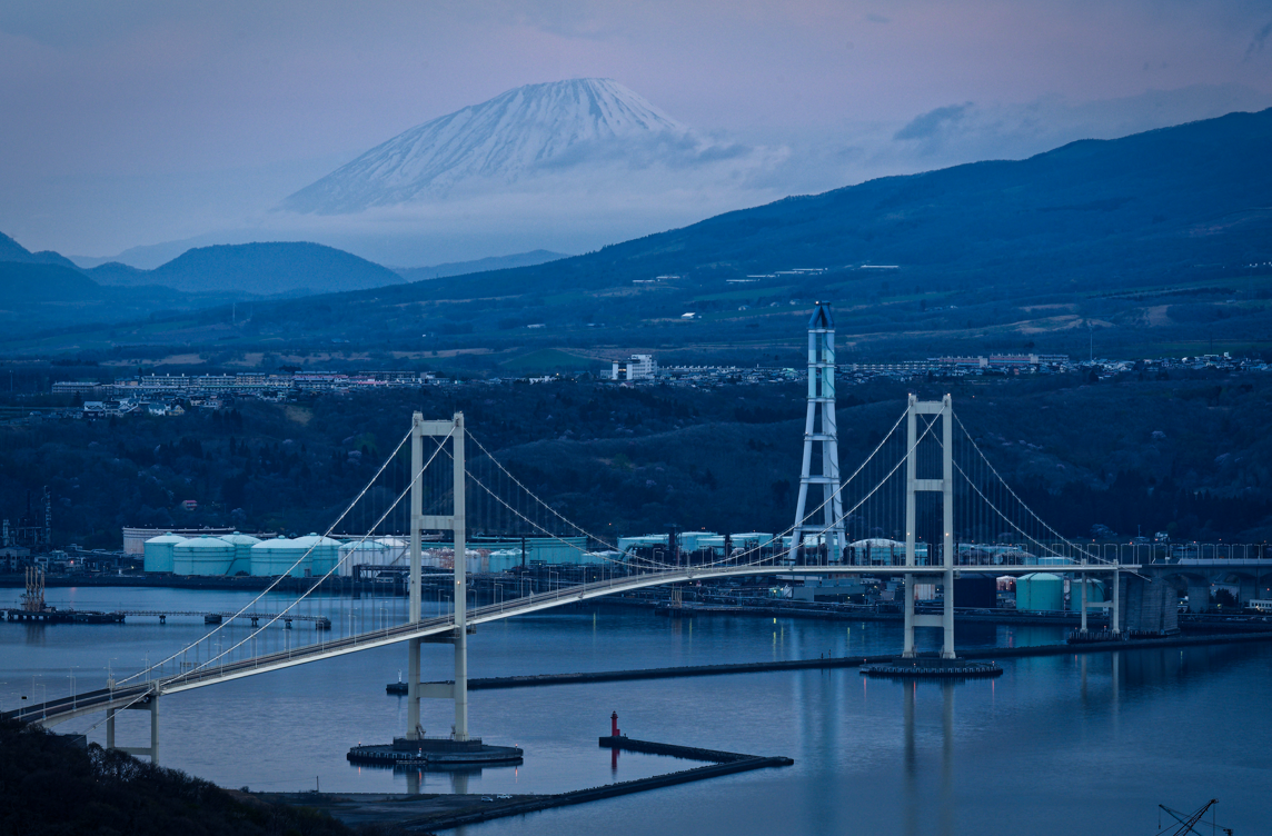 【旅日記】洞爺湖から室蘭へ！測量山から眺める絶景と、夕暮れ、夜、朝に変わる奇跡のグラデーション